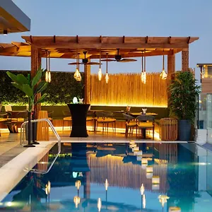 Intercityhotel Jaddaf Waterfront Отель